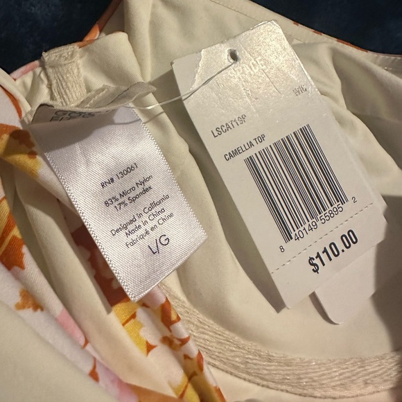 NWT L*Space Camelia bikini top in “what in carnation” print - Picture 8 of 13